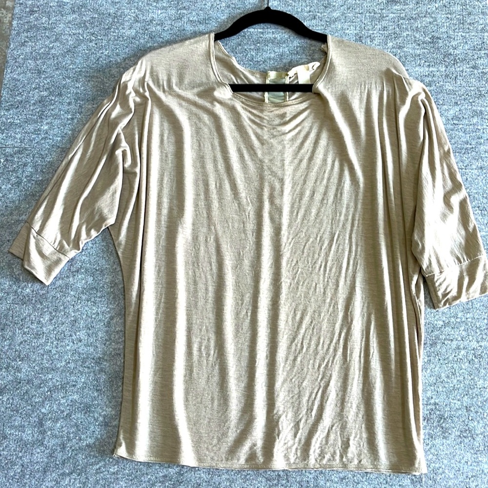 Slouchy Top with back mesh cutout